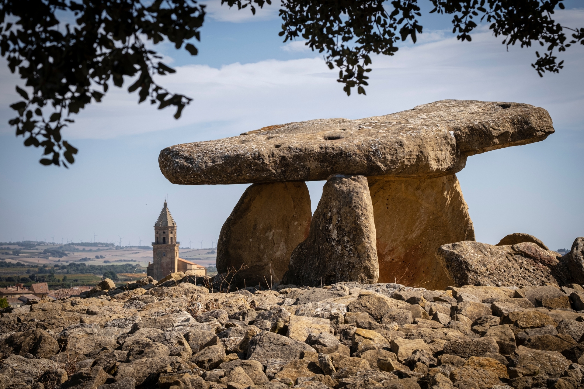 Hexen-Dolmen bei Laguardia ist neolithisch und befindet sich im Baskenland.